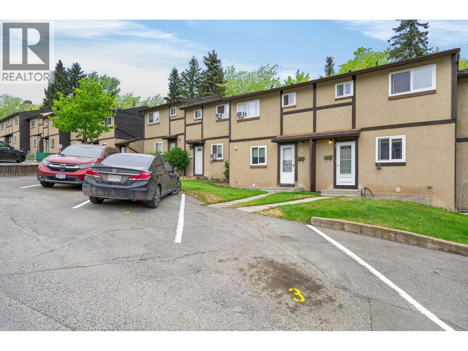 #3 1605 Summit Drive - 20