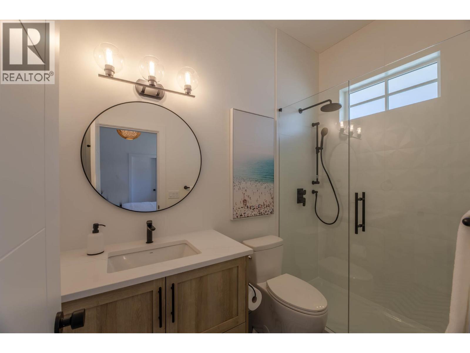 881 Lighhouse Landing, Summerland