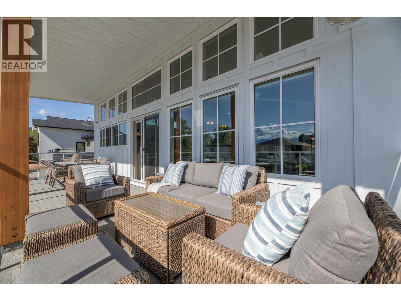 881 Lighhouse Landing, Summerland