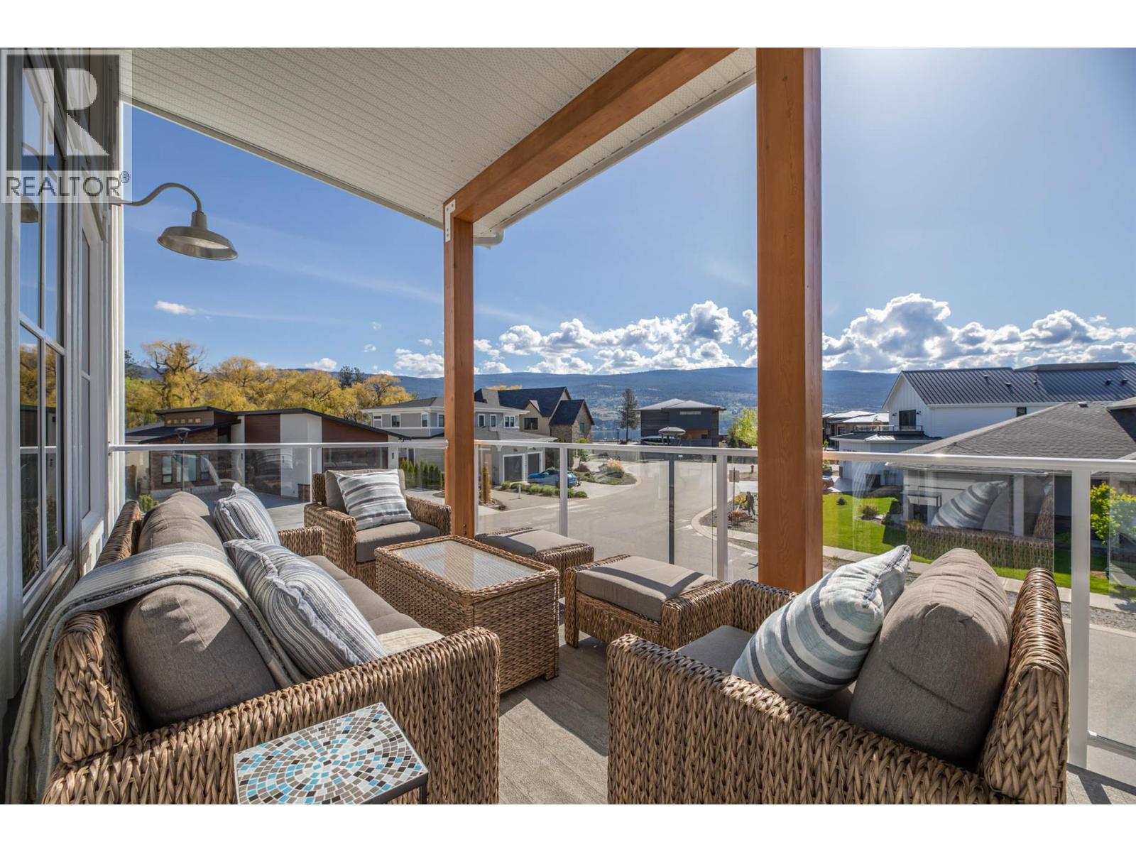 881 Lighhouse Landing, Summerland