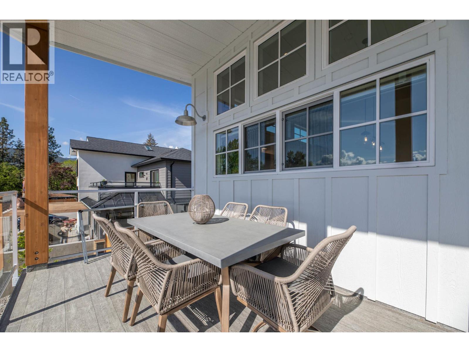 881 Lighhouse Landing, Summerland