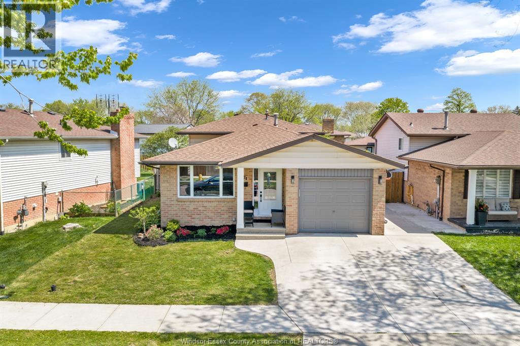 3474 DEERBROOK, Windsor, Ontario, N8R2E4 — Photo 2
