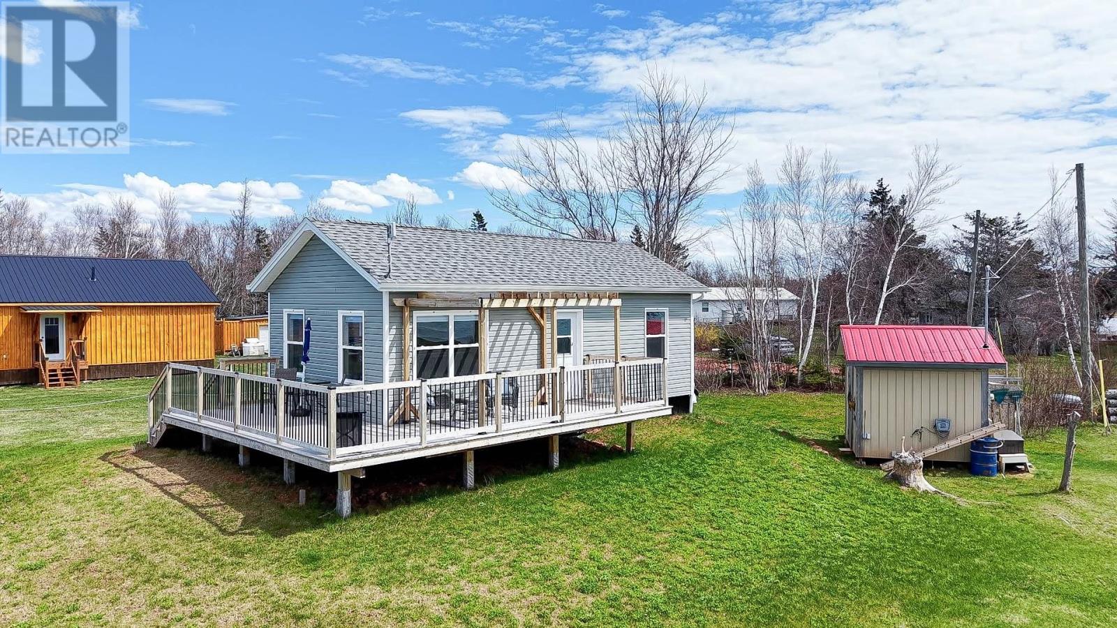 174 Court's Island Road - 1