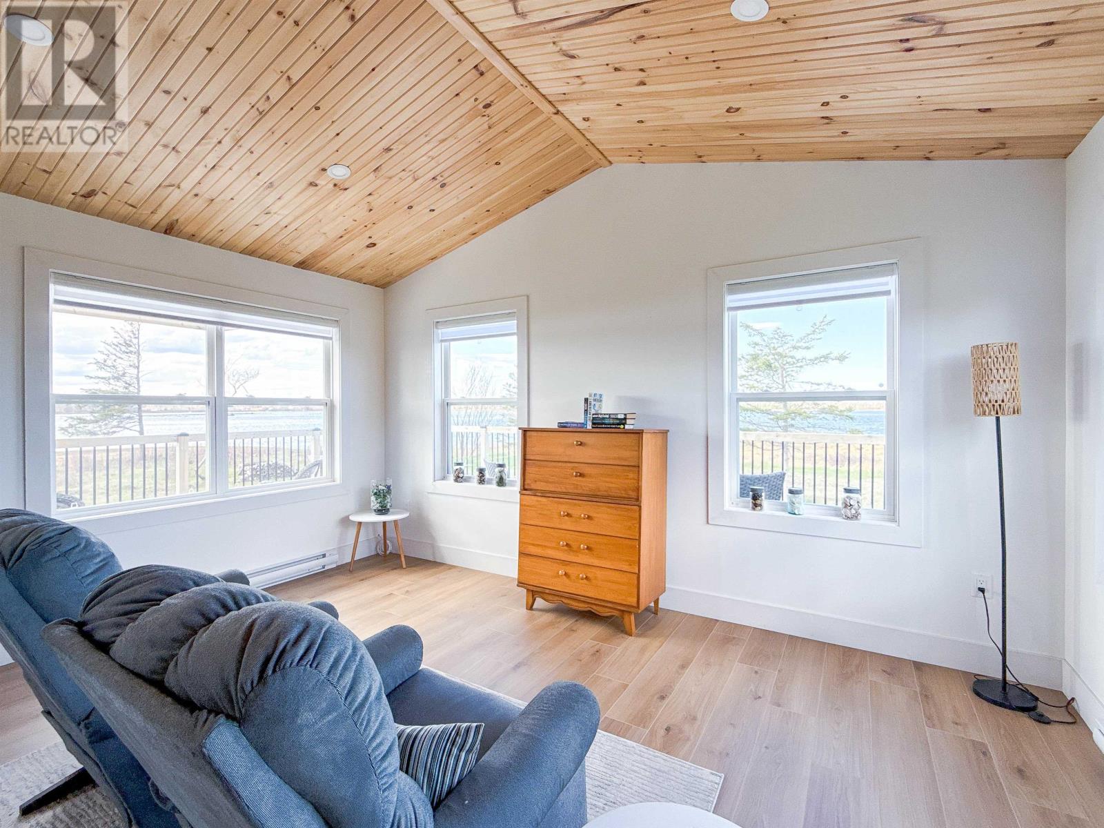 174 Court's Island Road - 11