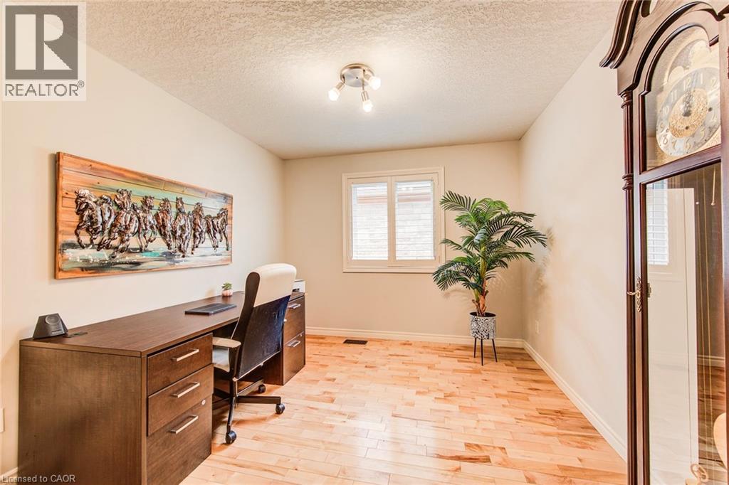 77 LASCHINGER Boulevard - 21