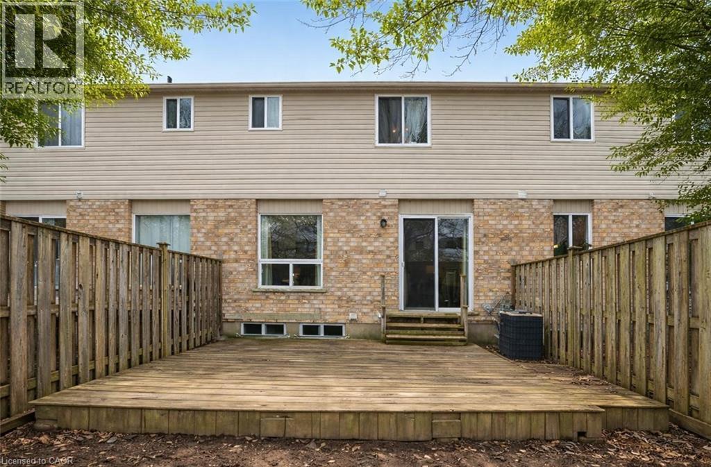 210 DAWN Avenue Unit# 38, Guelph, Ontario, N1G5L5 — Photo 14