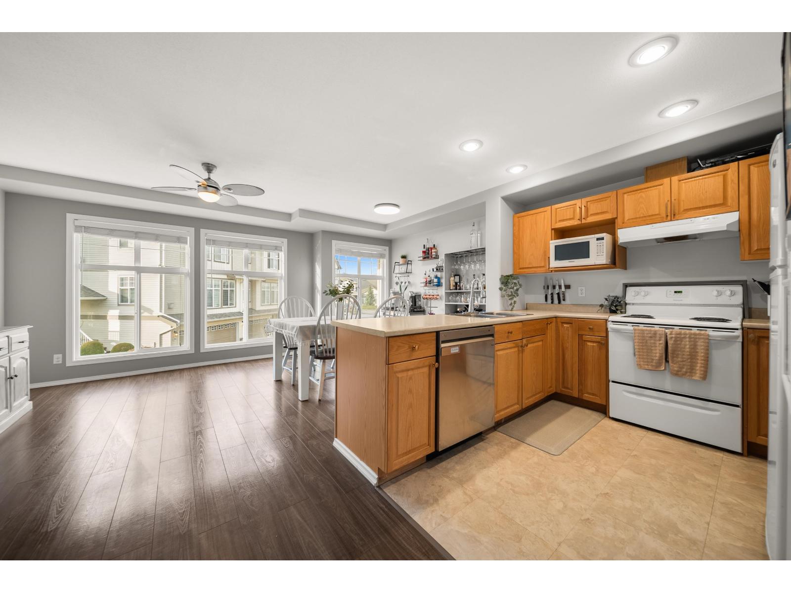 119 6450 VEDDER ROAD, Sardis South