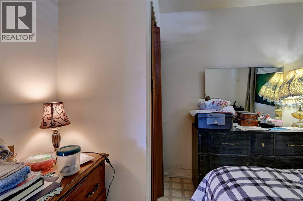 10418 108 Avenue - 13