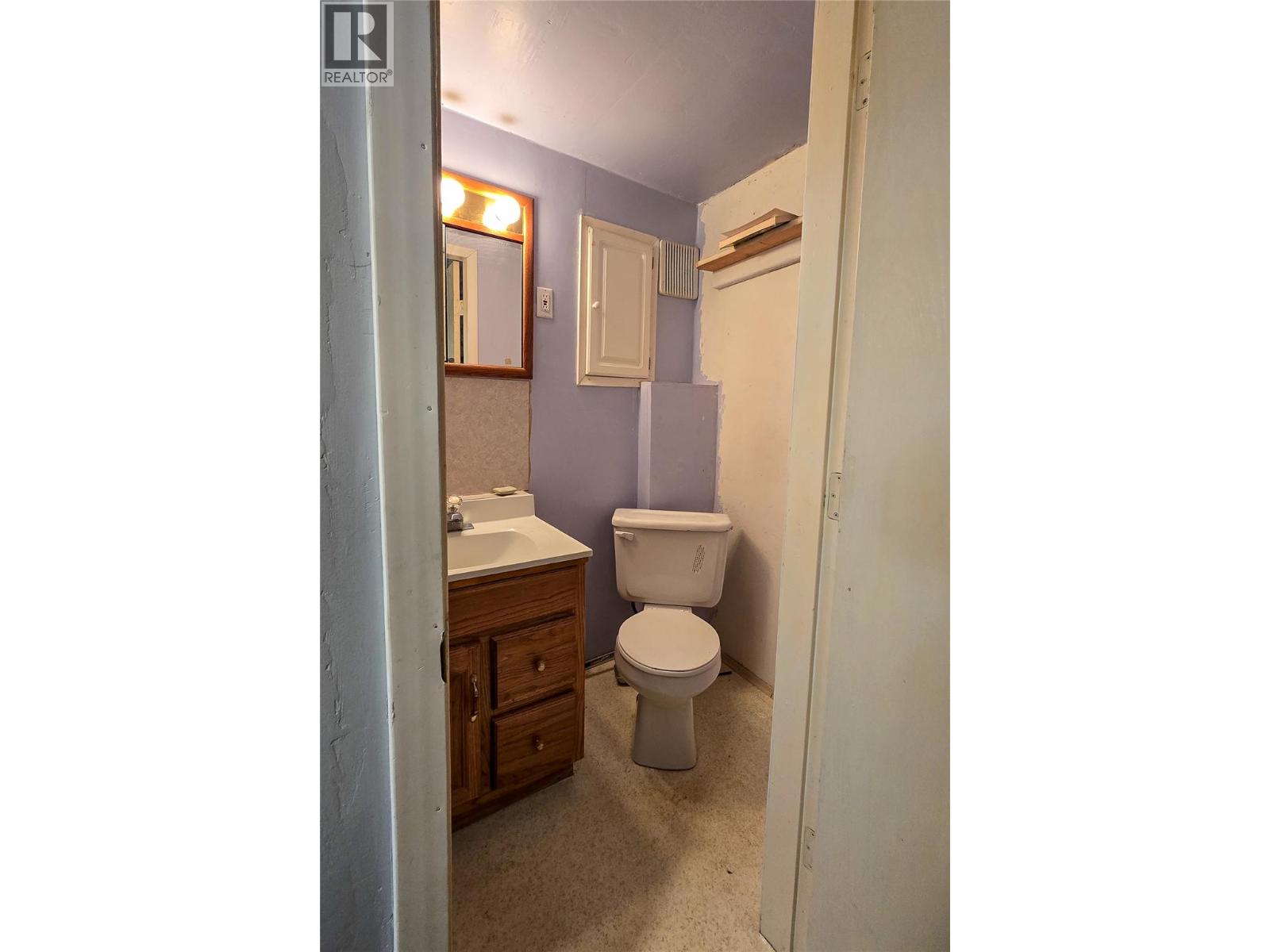 244A Old Rossland Avenue, Trail
