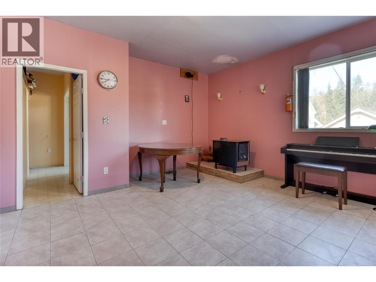 244A Old Rossland Avenue - 33