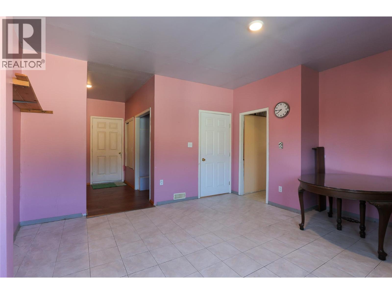 244A Old Rossland Avenue, Trail