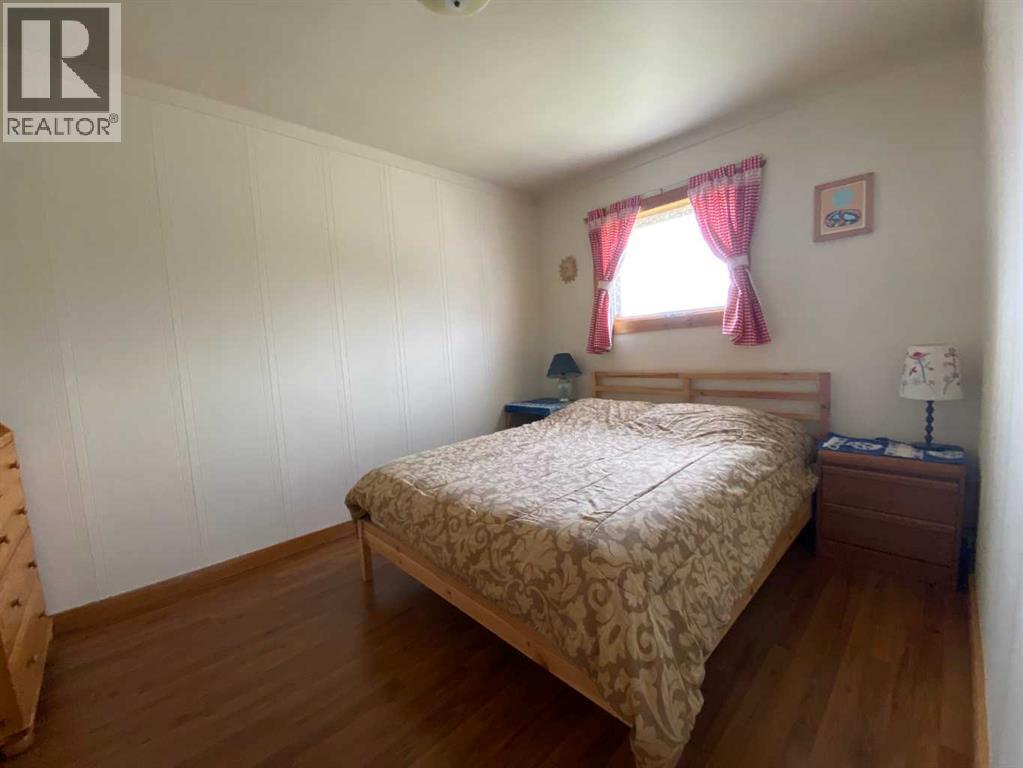 2314 215 Street - 12