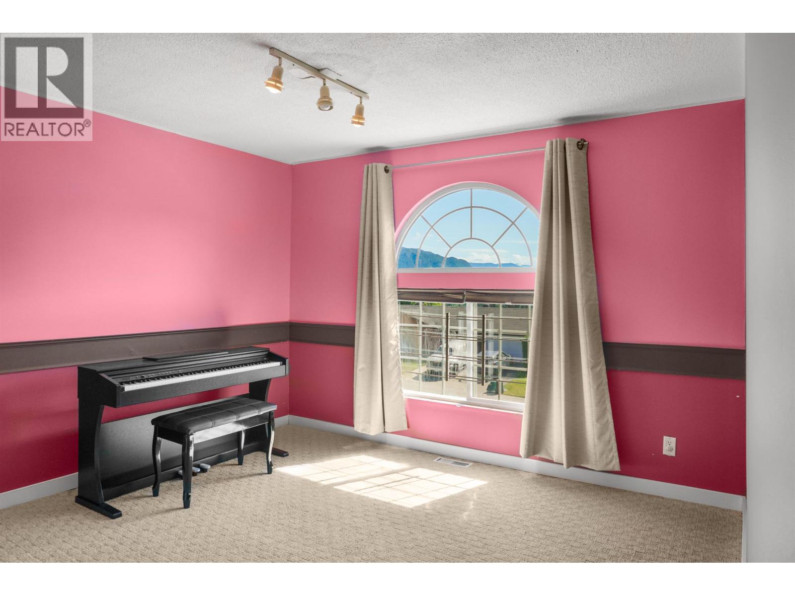1316 ALBATROSS AVENUE - 25