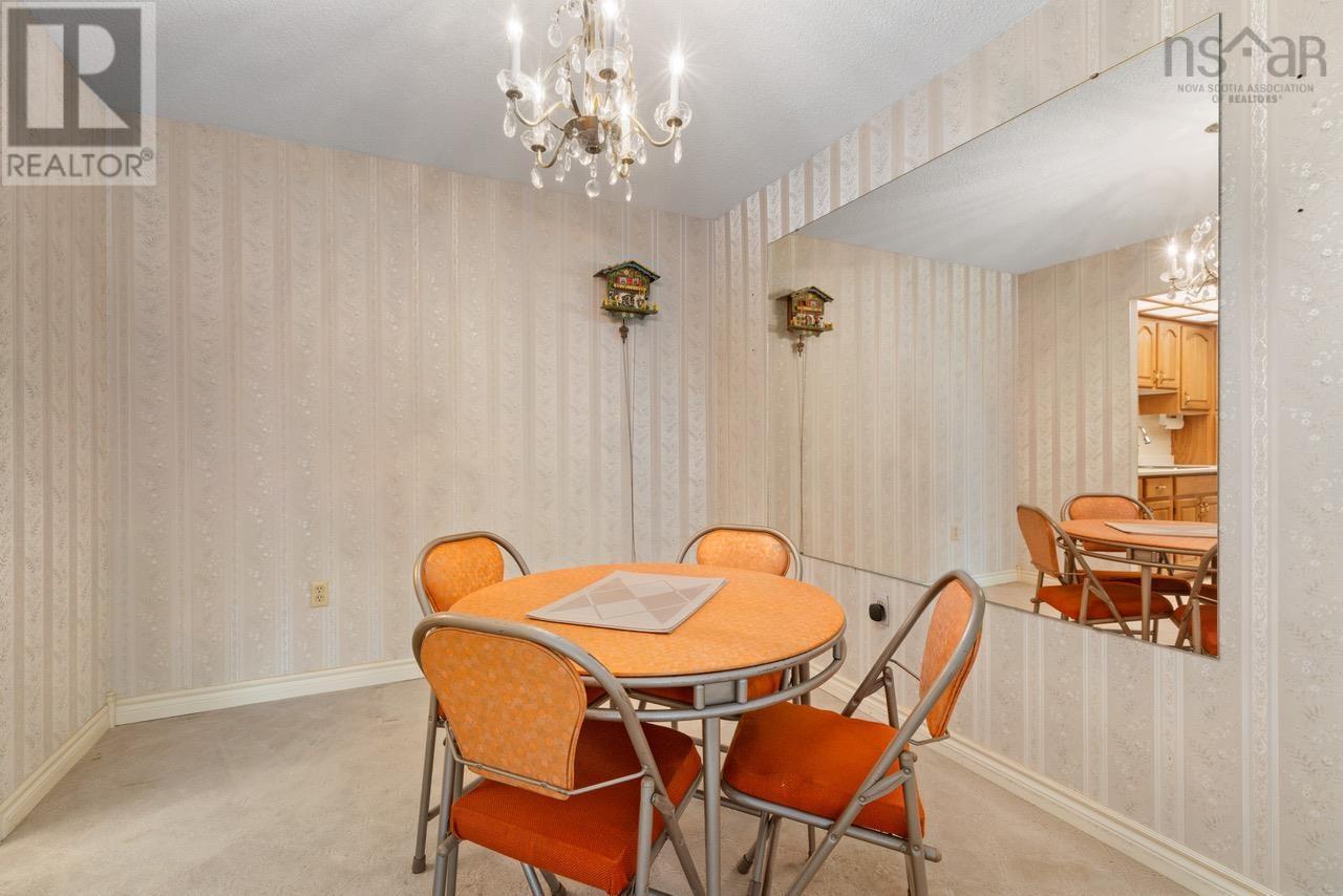 #205 5561 Heatherwood Court - 14