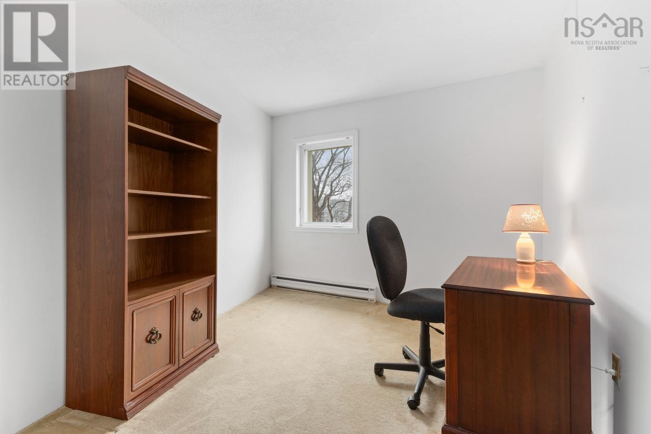 #205 5561 Heatherwood Court - 22