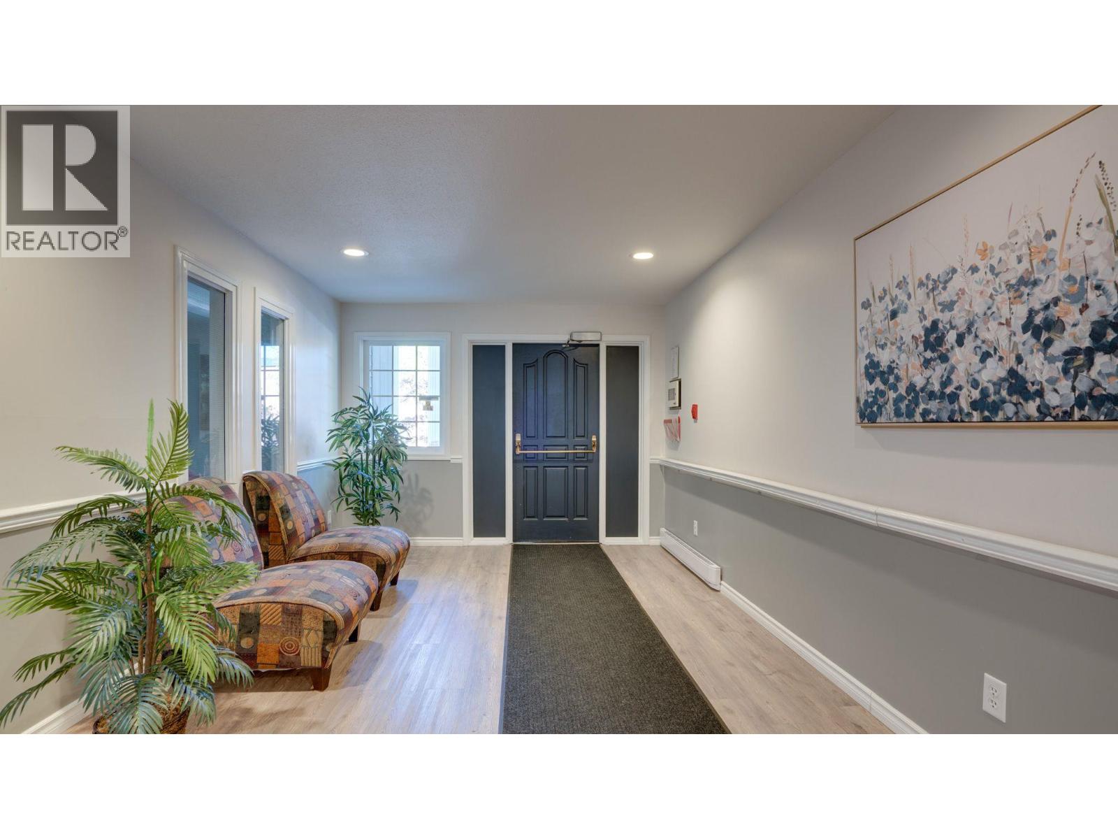 #222 575 Sutherland Avenue - 25