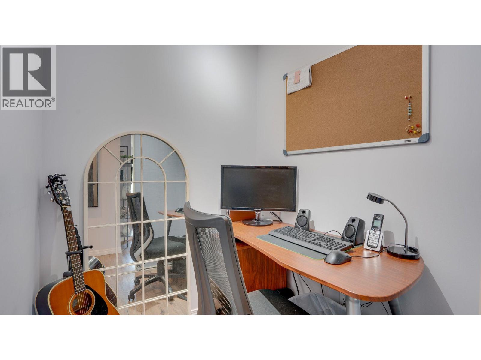 #222 575 Sutherland Avenue - 20