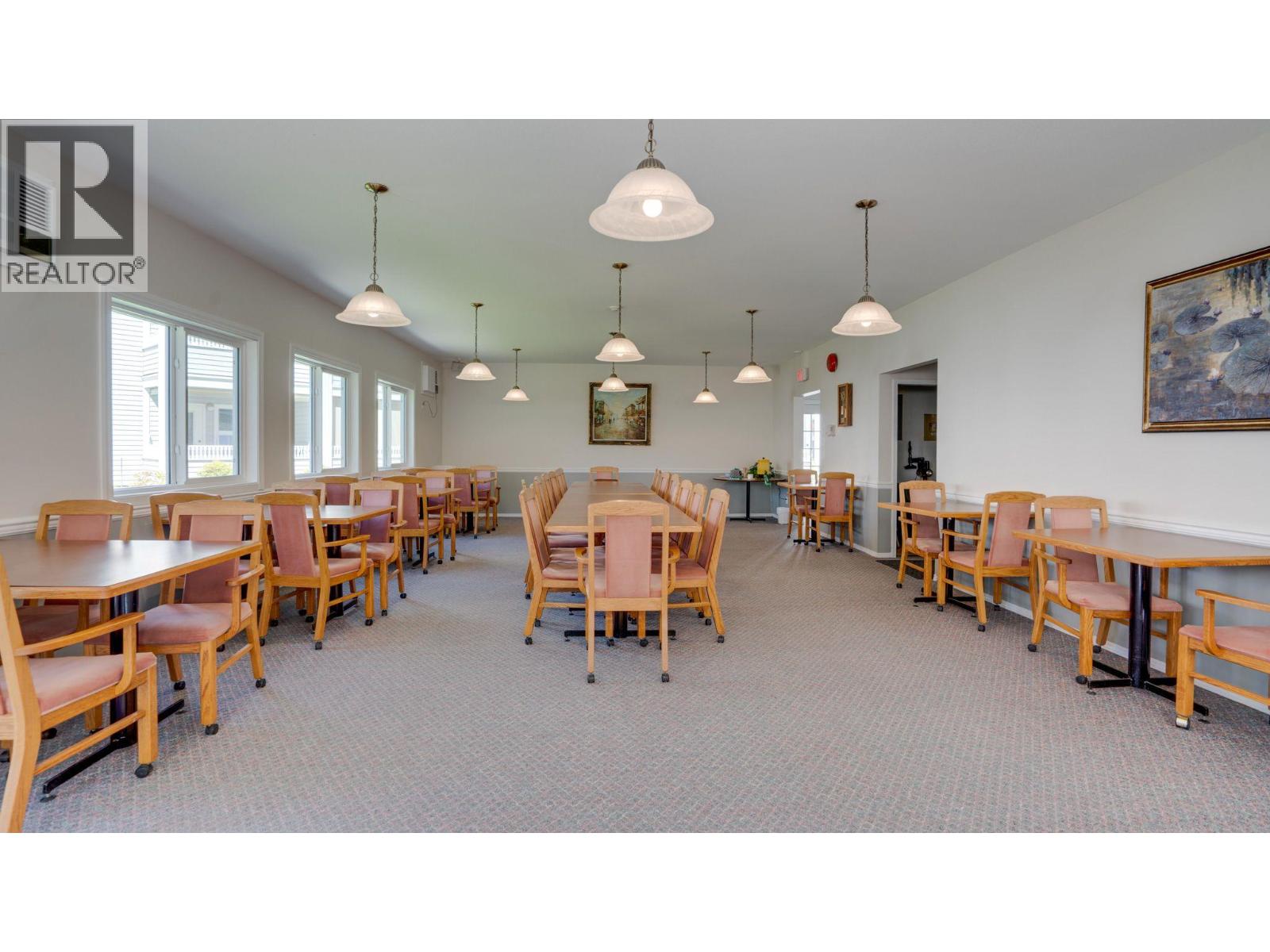 #222 575 Sutherland Avenue - 31