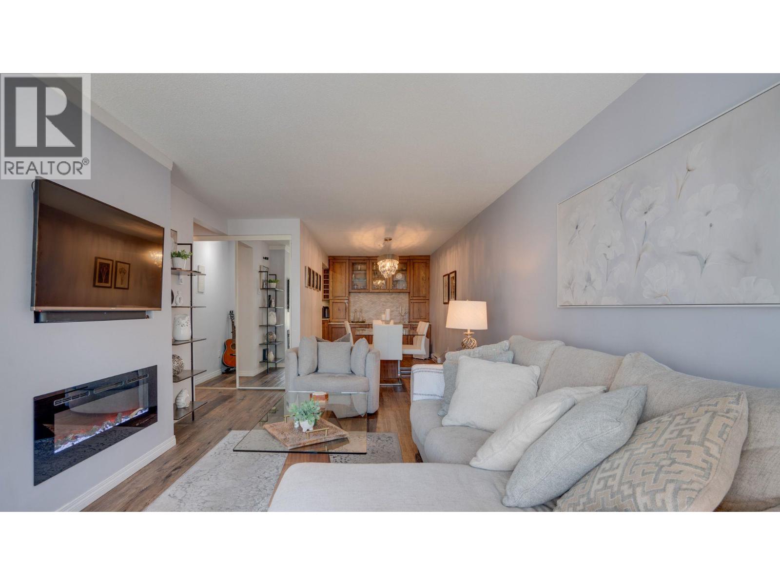 #222 575 Sutherland Avenue - 13