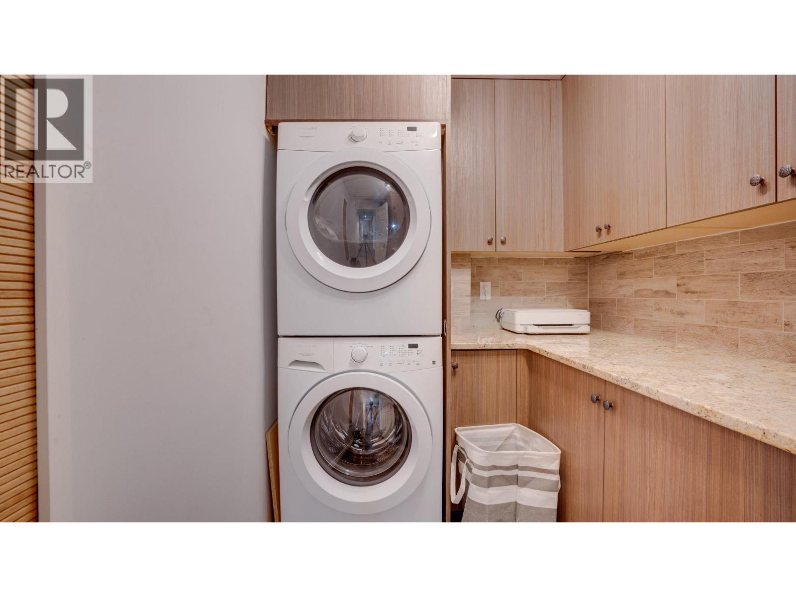 #222 575 Sutherland Avenue - 22