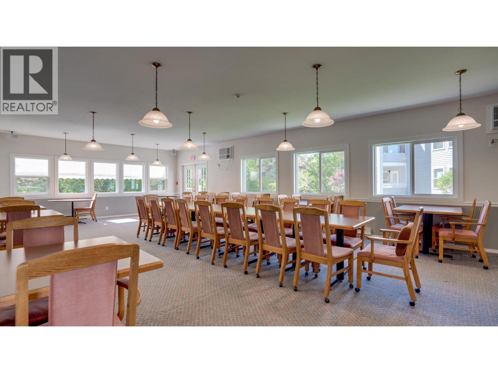 #222 575 Sutherland Avenue - 30