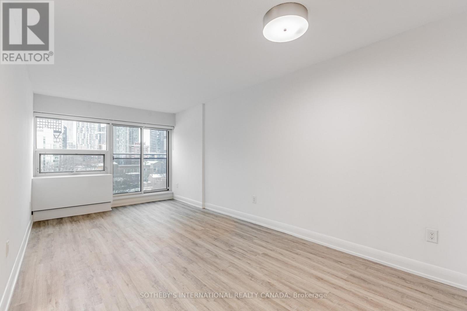 Listing photo of 1621 - 191 SHERBOURNE STREET
