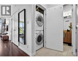 1401 280 Ross Drive, New Westminster, BC V3L0C2 Photo 10