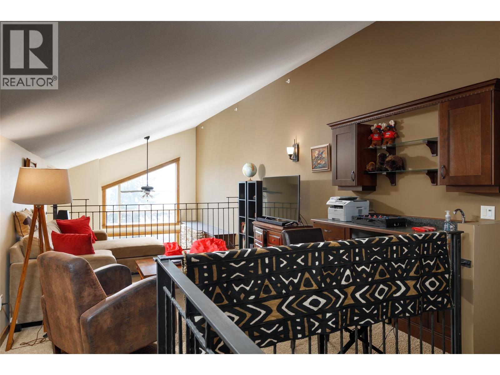 5895 Snow Pines Way Unit# 6, Big White