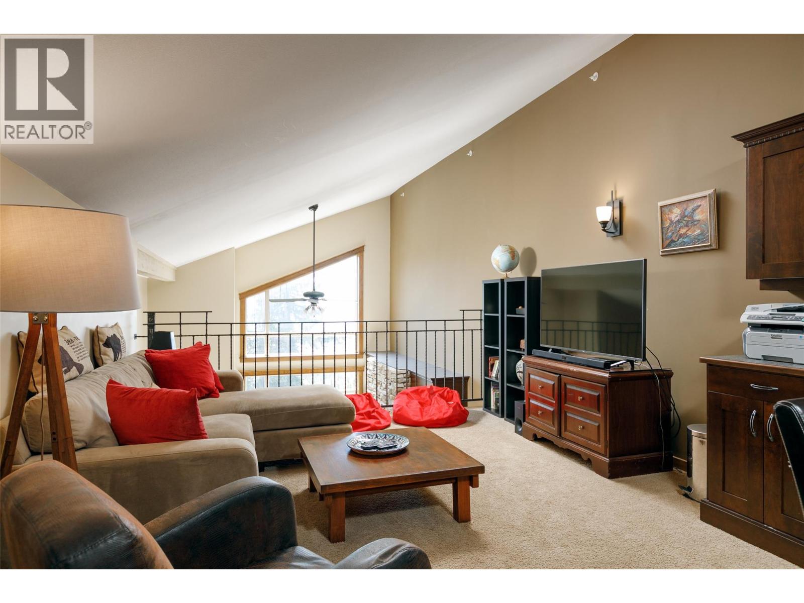 5895 Snow Pines Way Unit# 6, Big White