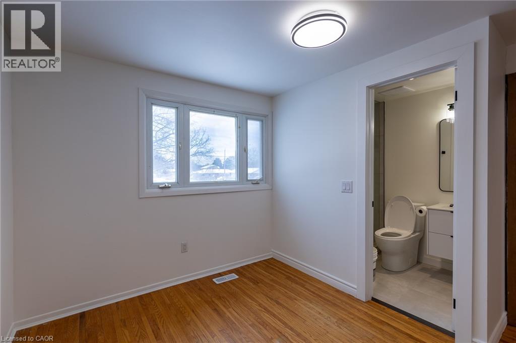 1 ELDRID Court Unit# Main, Grimsby, Ontario, L3M1Z1 — Photo 5
