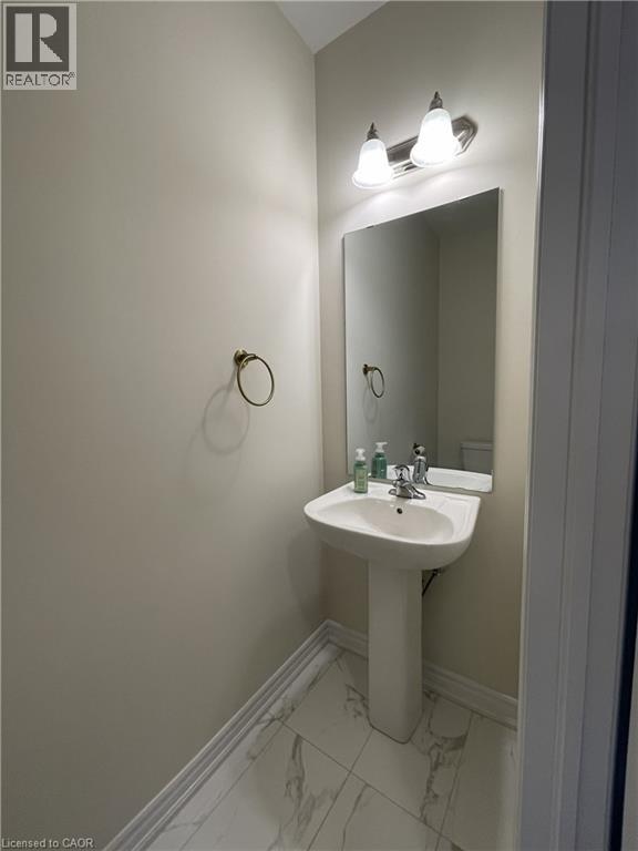 1373 ALMONTE Drive, Burlington, Ontario, L7P0V8 — Photo 11