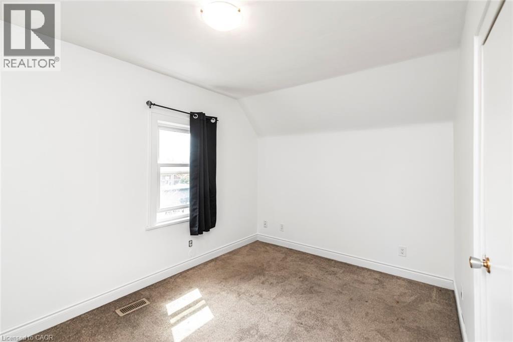 114 WEIR Street N, Hamilton, Ontario, L8H5E8 — Photo 3