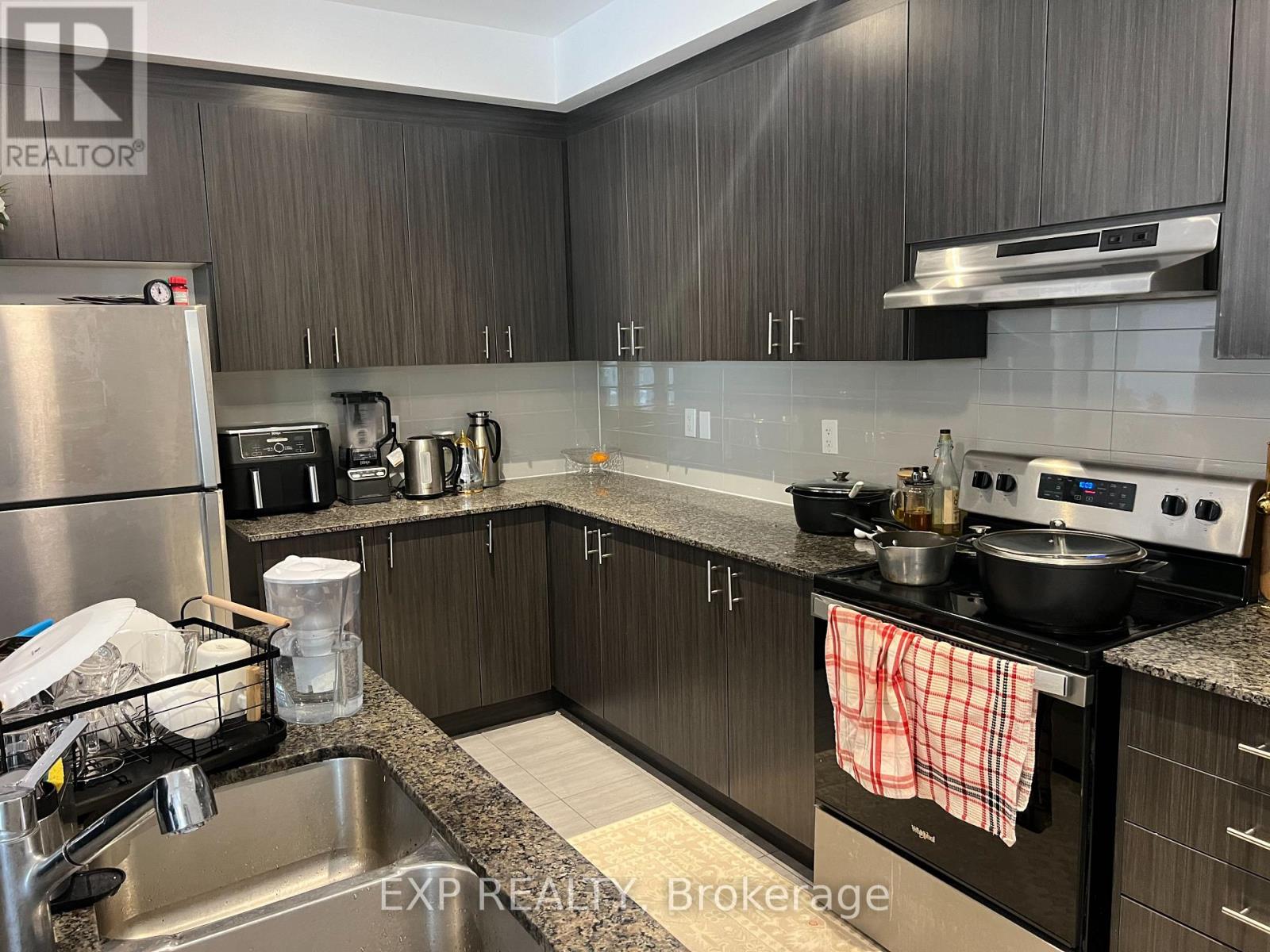 947 FINLEY AVENUE - 17