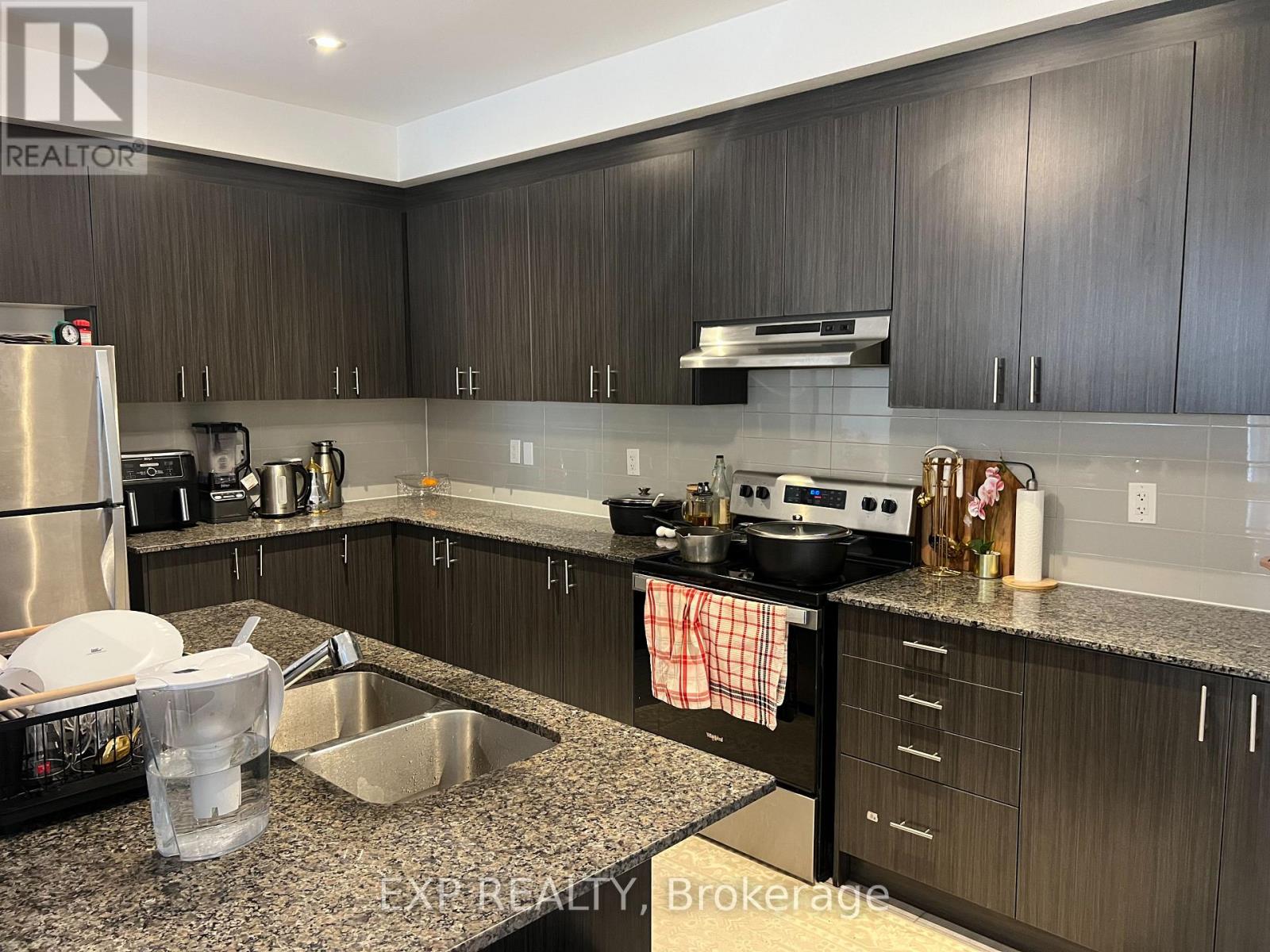 947 FINLEY AVENUE - 22