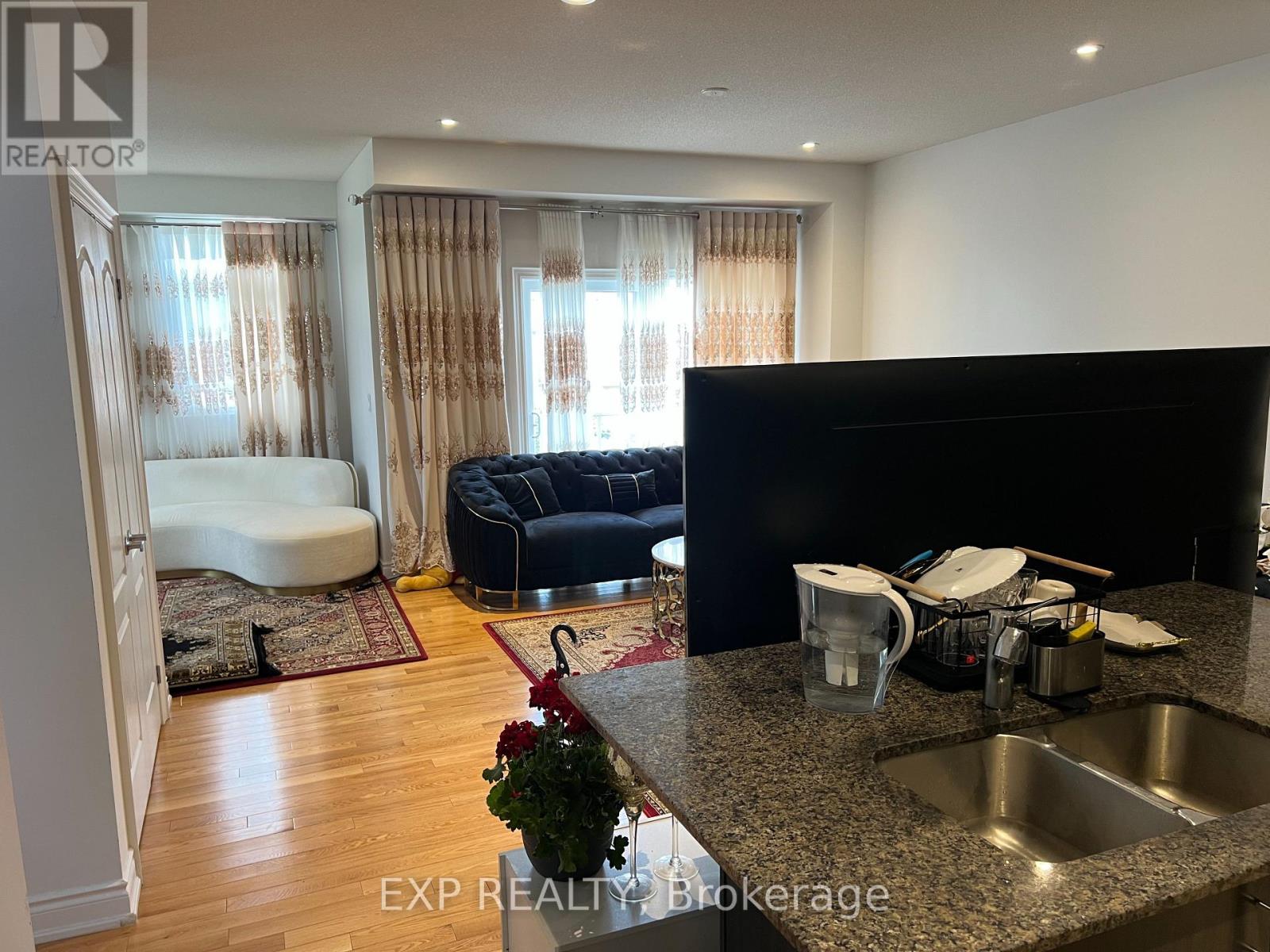 947 FINLEY AVENUE - 14