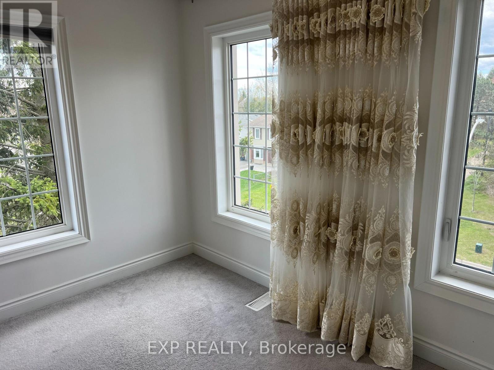 947 FINLEY AVENUE - 28