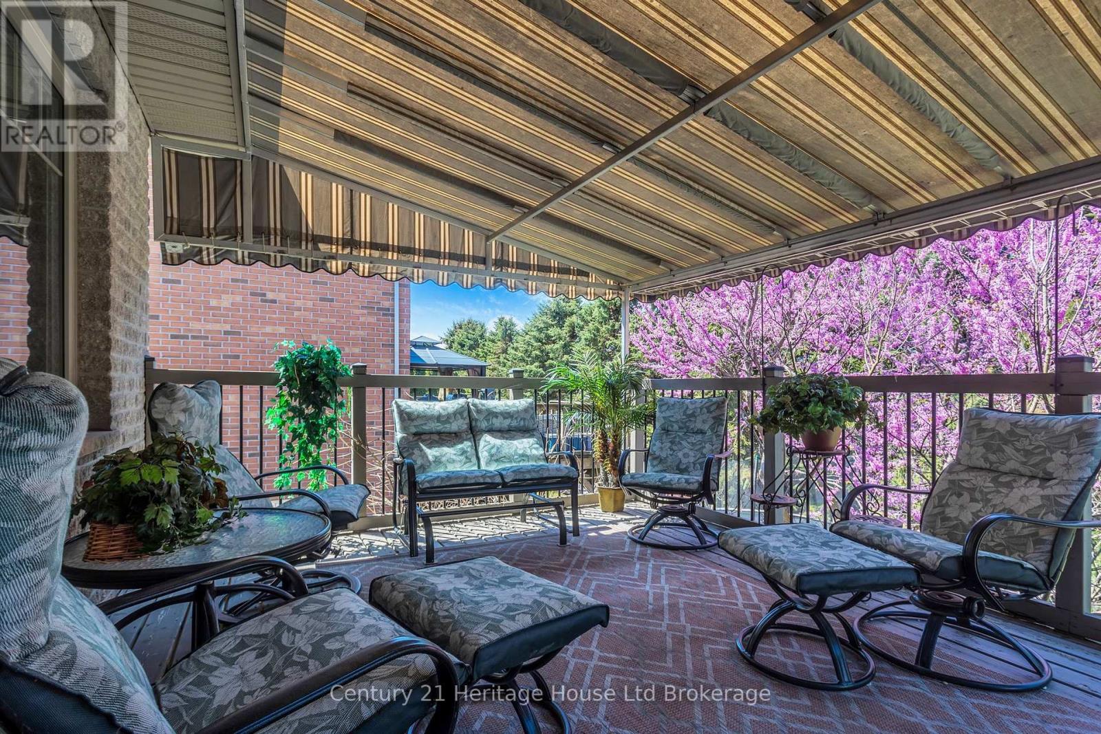 7 LYNDALE ROAD - 27