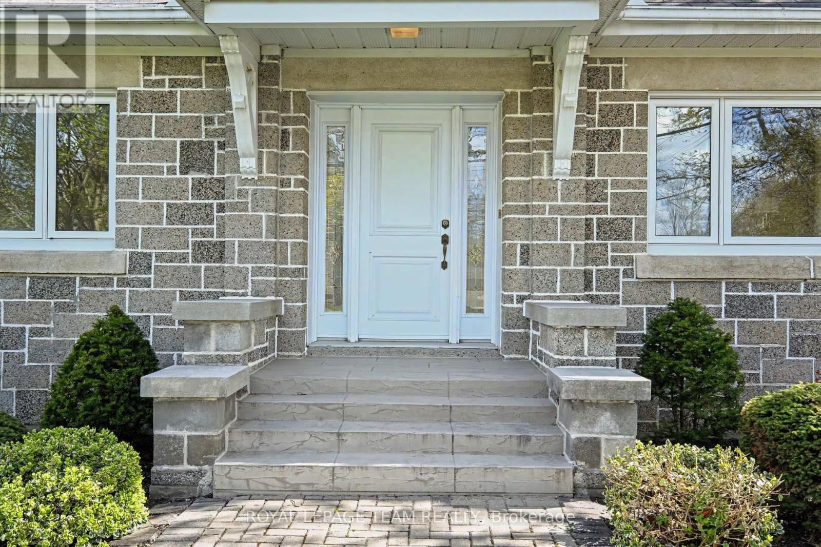72 FOWLER STREET - 3