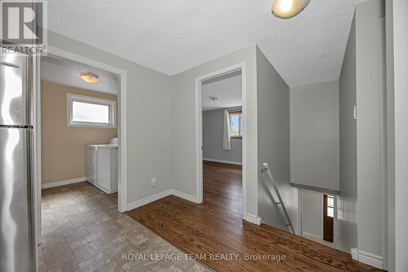 73 SOUTHPARK DRIVE - 23