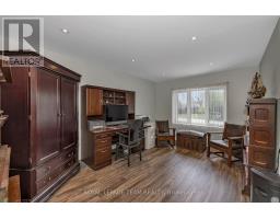 Bathroom - 73 Southpark Drive, Ottawa, ON K1B3B5 Photo 14