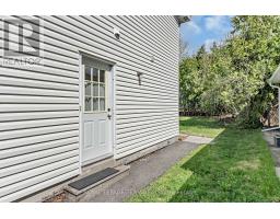 73 Southpark Drive, Ottawa, ON K1B3B5 Photo 24