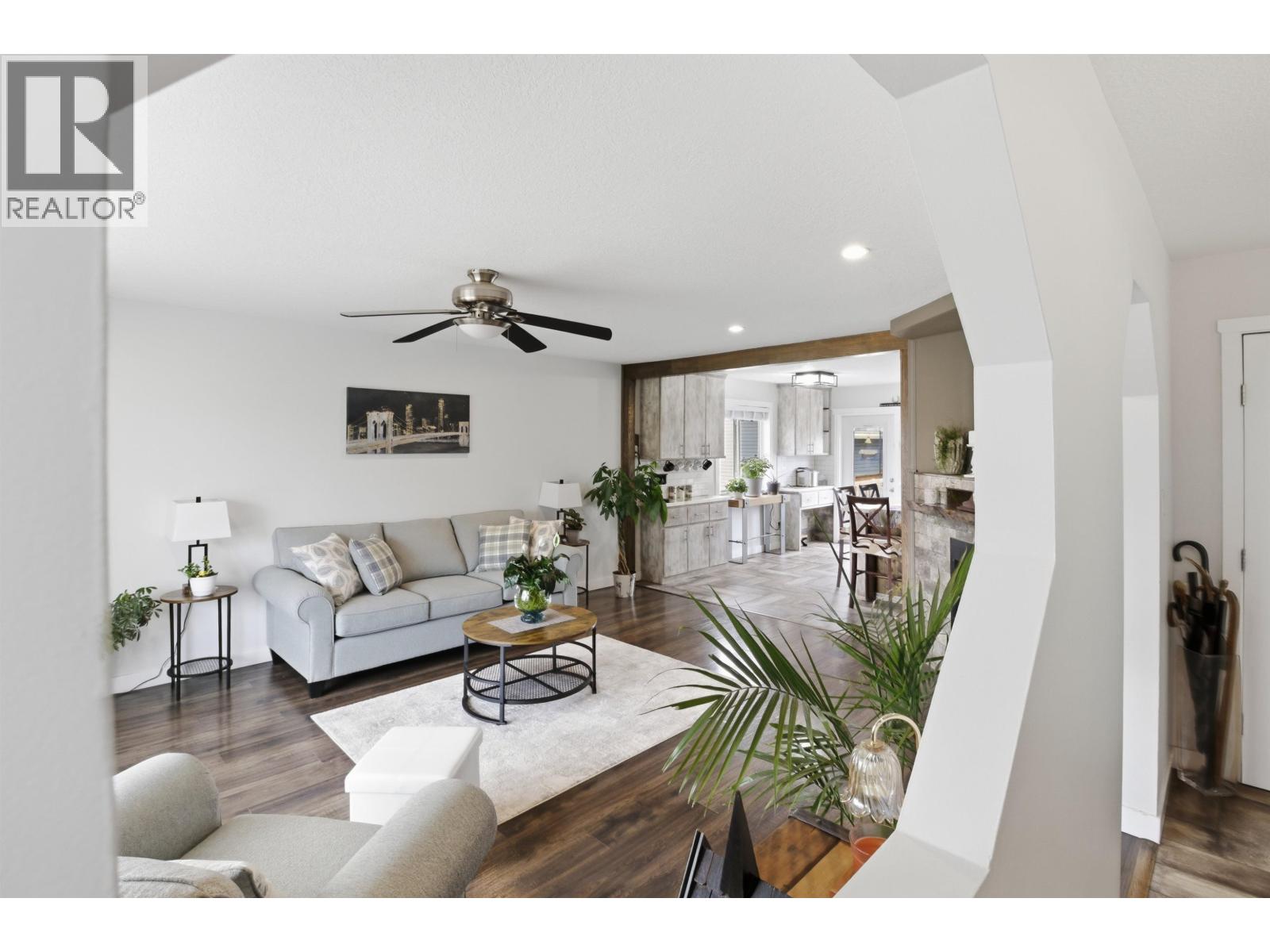 8604 78A STREET - 4