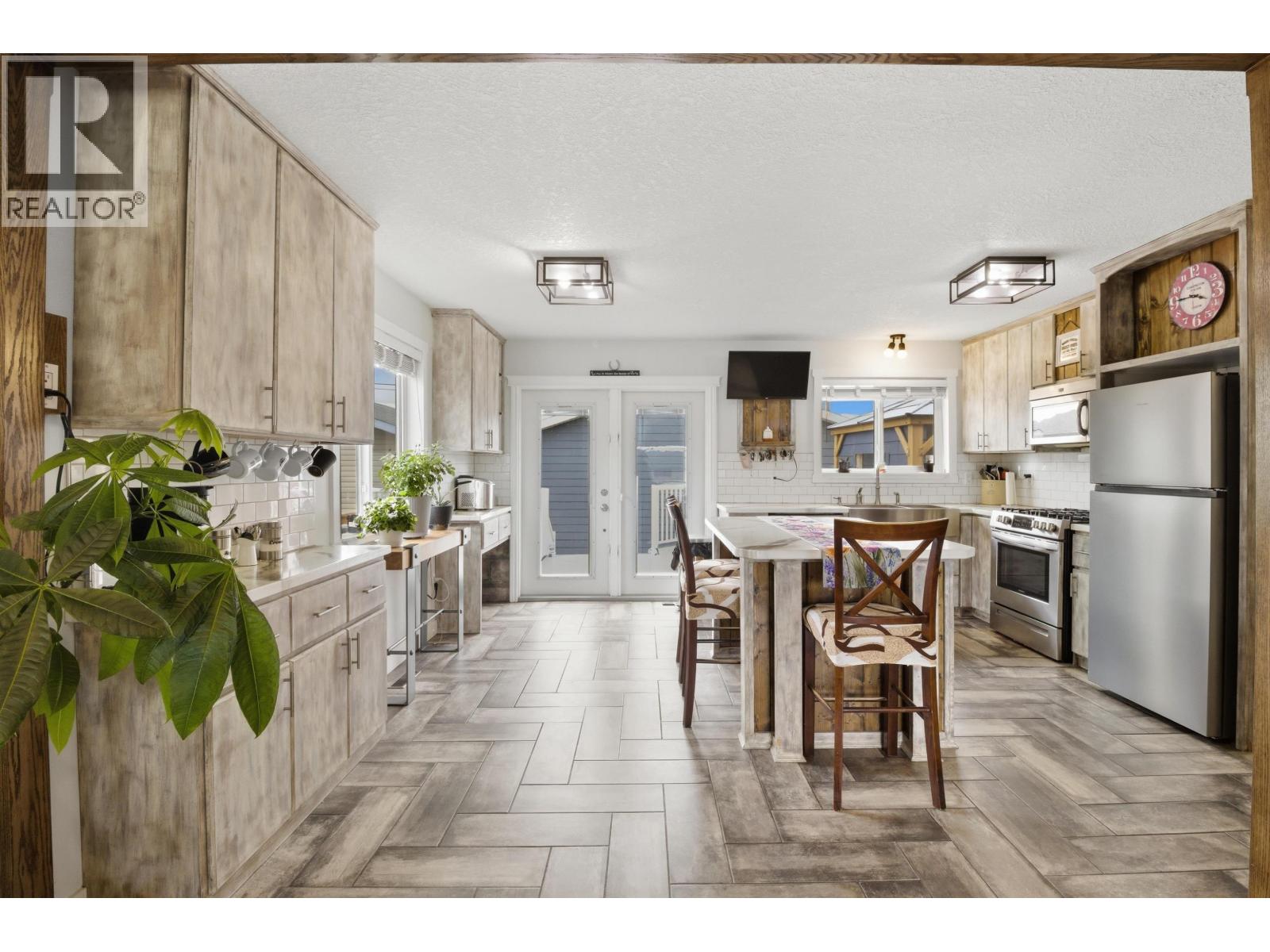 8604 78A STREET - 9
