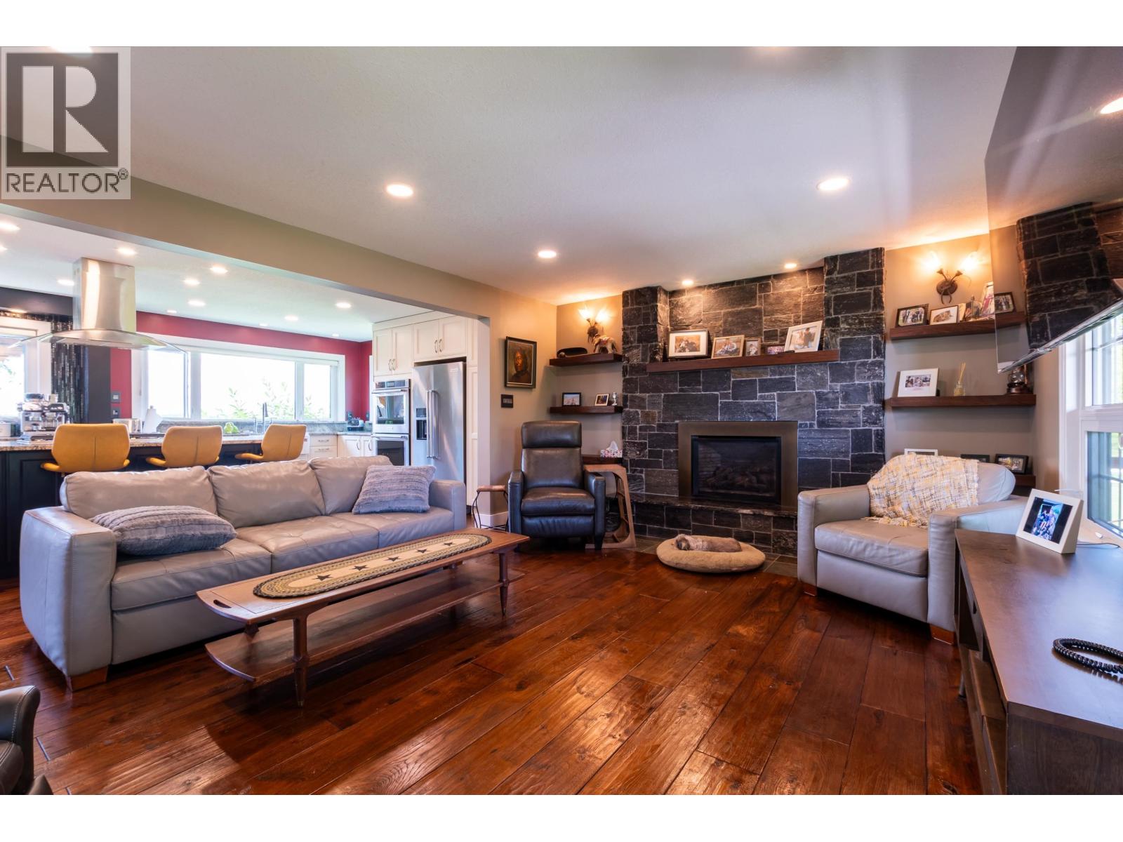 Photo 11 of 42 — 11925 W BEAVERLY ROAD · Prince George, BC