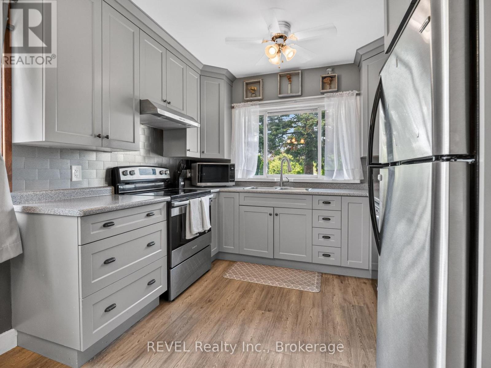 426 GENEVA STREET - 12