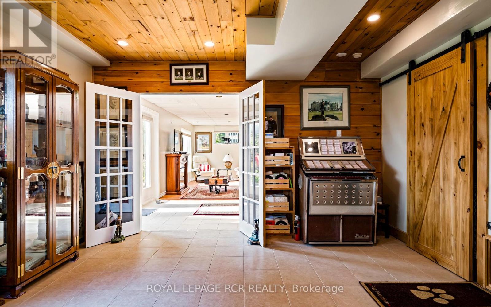 16 BARBOUR DRIVE - 21
