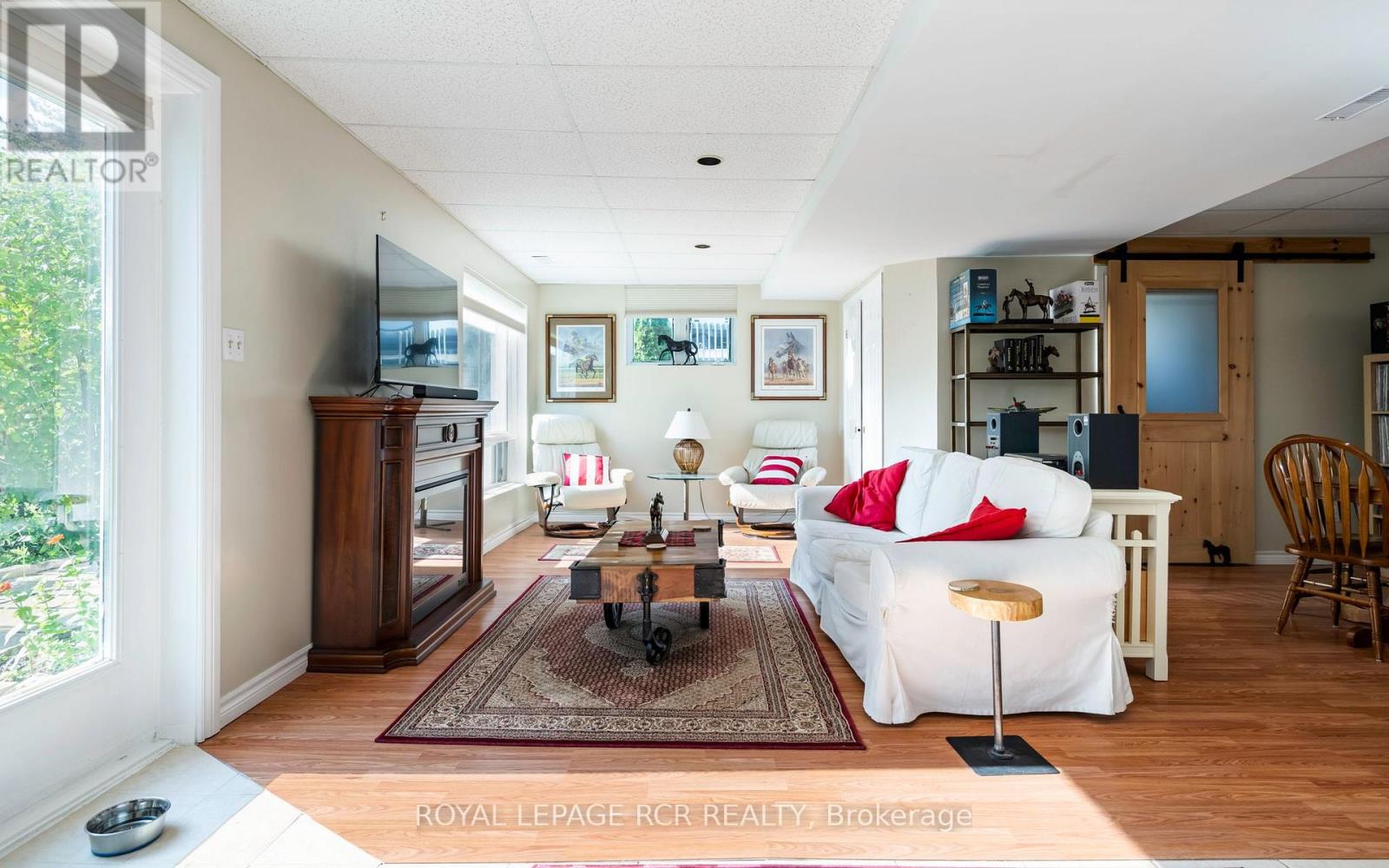 16 BARBOUR DRIVE - 28