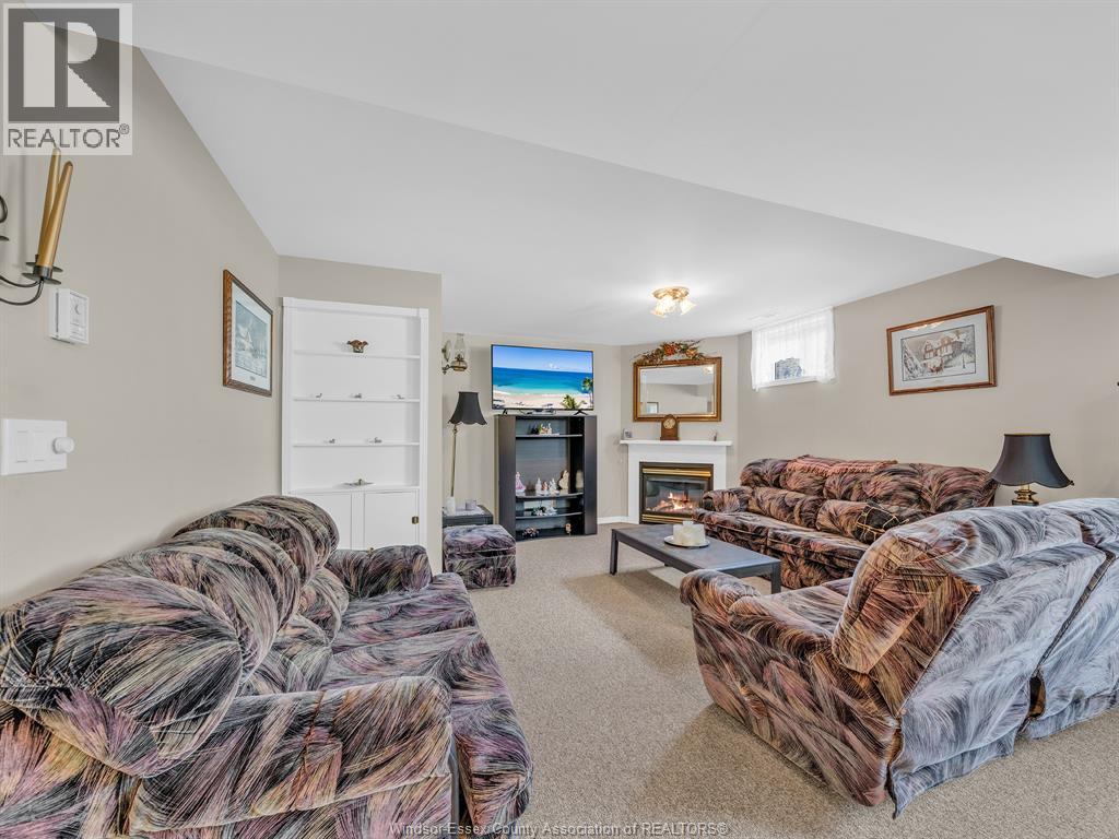 967 WRIDE AVENUE, Kingsville, Ontario, N9Y3E9 — Photo 5