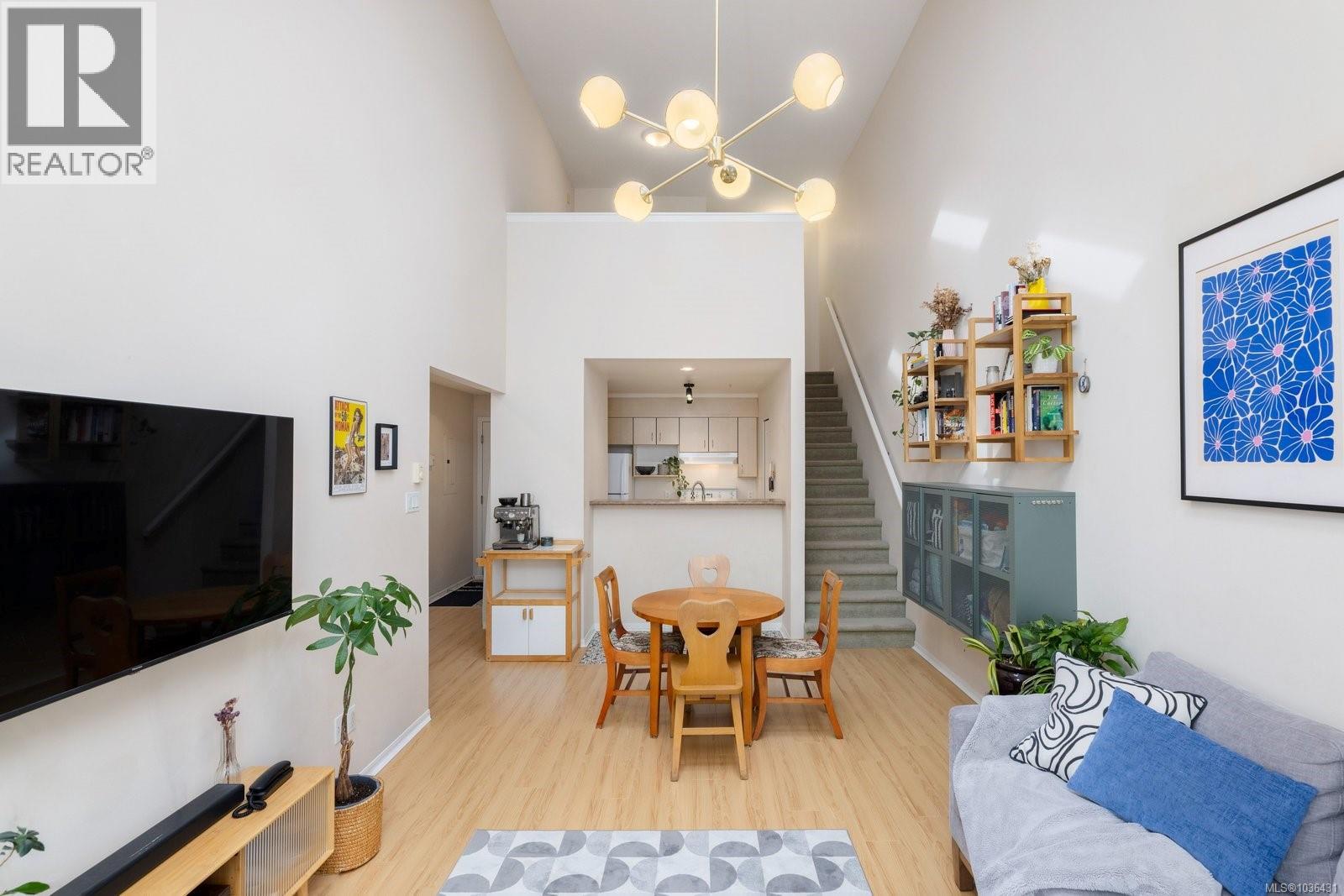 402 1015 Johnson Street, Victoria