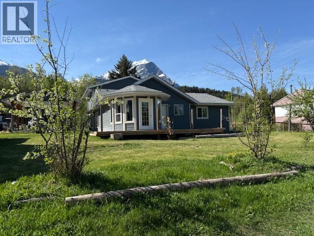 4939 13TH Avenue, New Hazelton